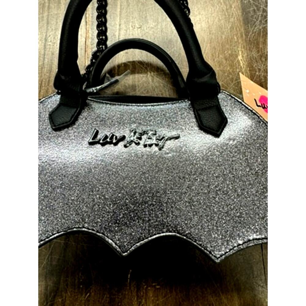 NWT!!!! "Sparkle Bat" Purse, Handbag, Betsy Johnson, Goth, Halloween, W/Chain
